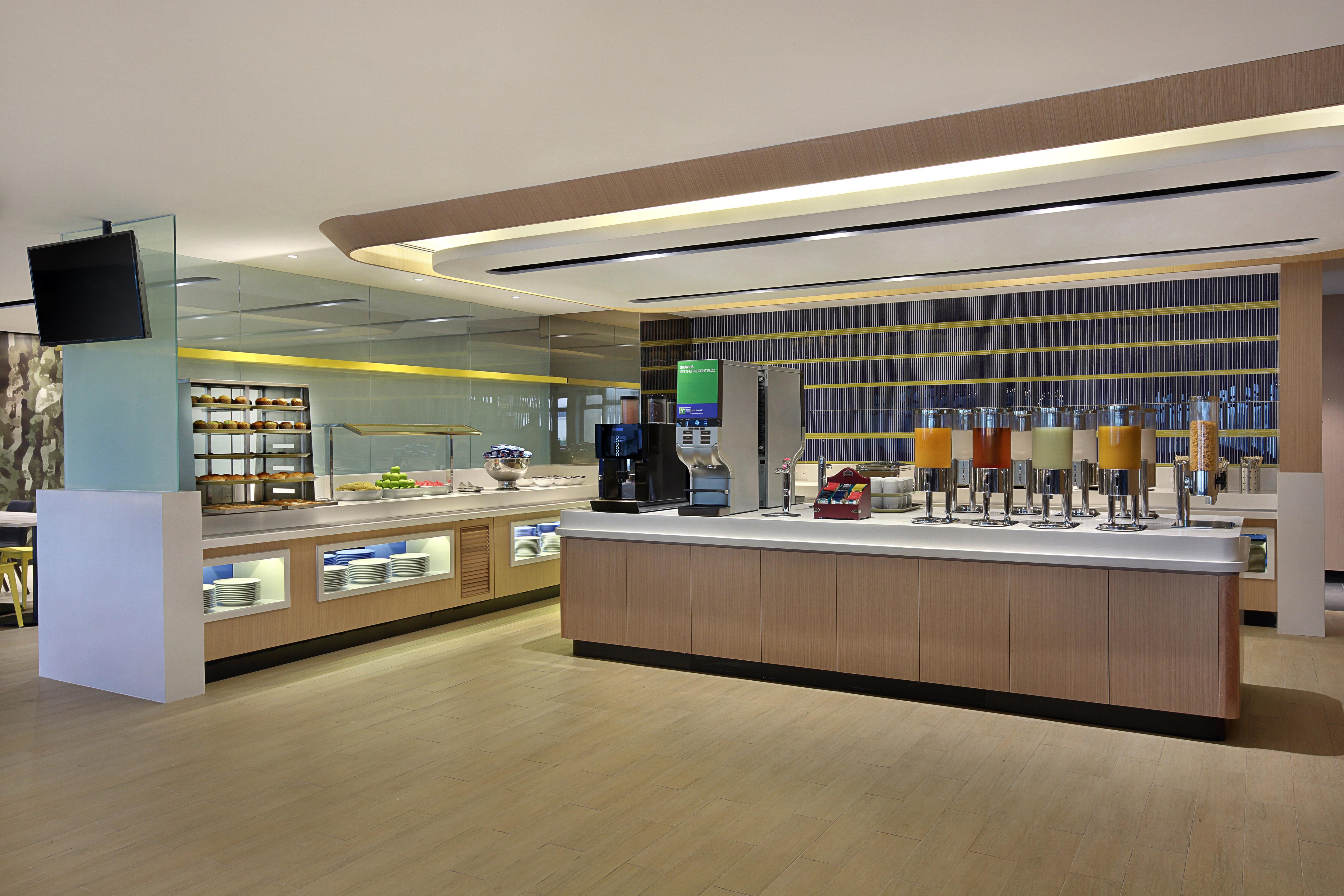 Express Centre By Ihg Hotel 3*