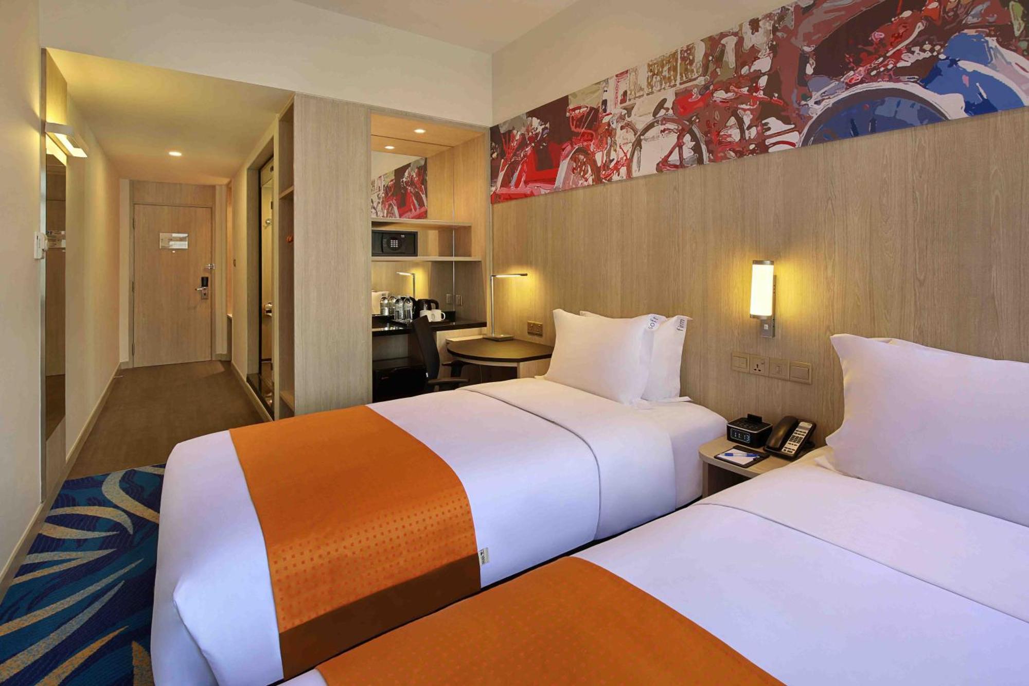 Express Centre By Ihg Hotel